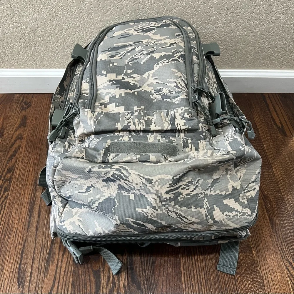Code Alpha 3 Day Tactical Expandable Camouflage Military Type Backpack, Preowned